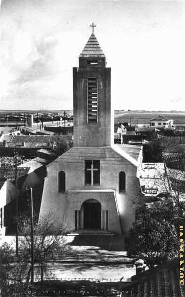BURDEAU  EGLISE ST PIERRE ST PAUL.jpg